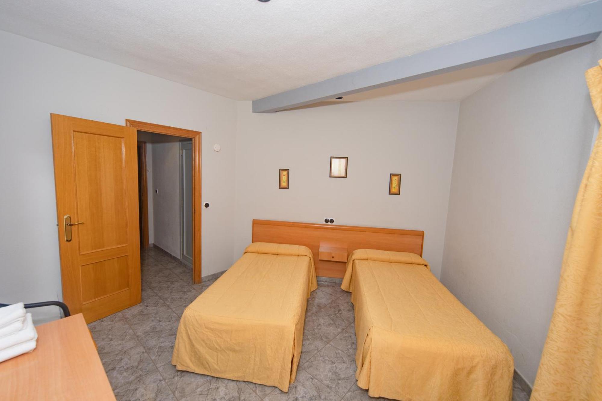 Hostal Virginia Favareta Ngoại thất bức ảnh