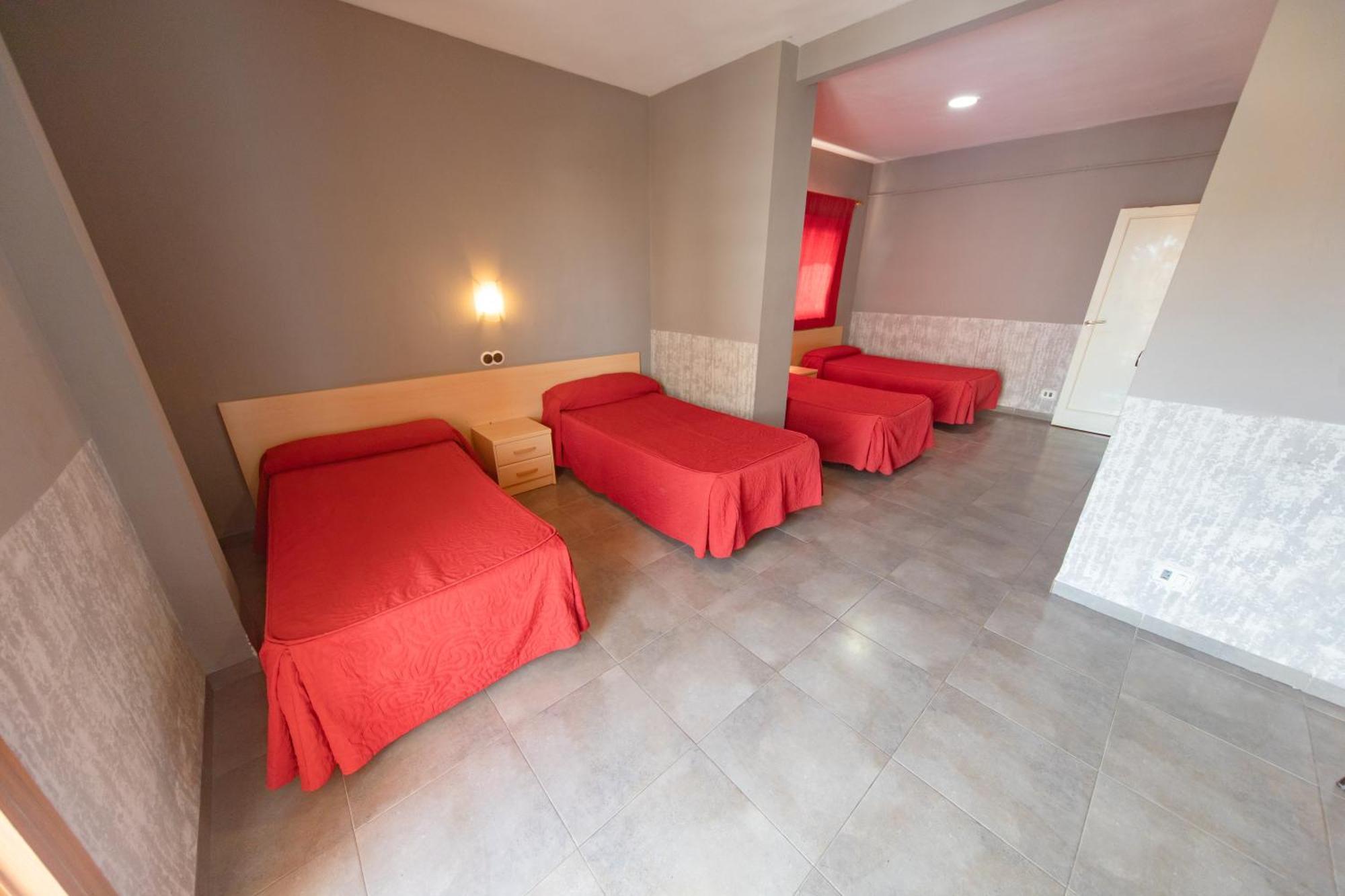 Hostal Virginia Favareta Ngoại thất bức ảnh