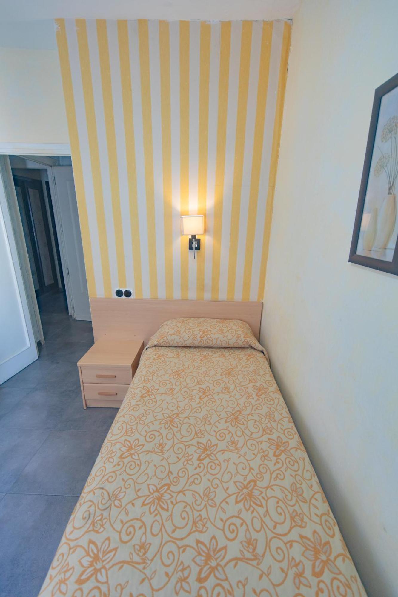 Hostal Virginia Favareta Ngoại thất bức ảnh