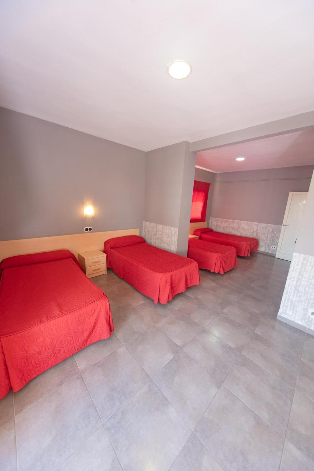 Hostal Virginia Favareta Ngoại thất bức ảnh